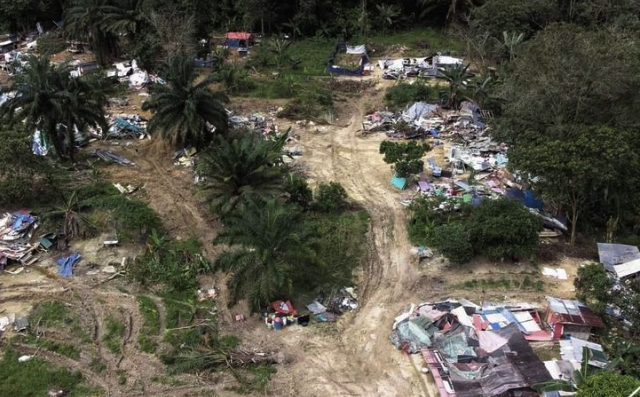 Perkampungan Ilegal Indonesia di Malaysia